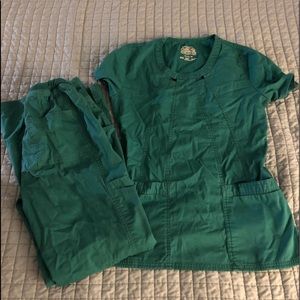 Cherokee Petite Scrub Set